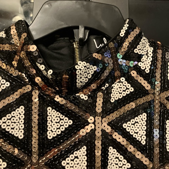 Lulu’s Geometric Sequin Long Sleeve Sheath Dress M VGUC - Picture 4 of 5